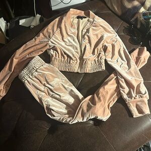 Baby boo Crush velvet 2 piece tracksuit  so cute new size 6
